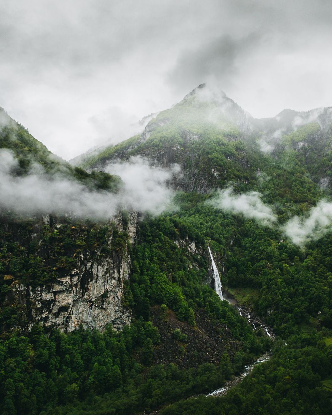 Cascada di Foroglio, Switzerland