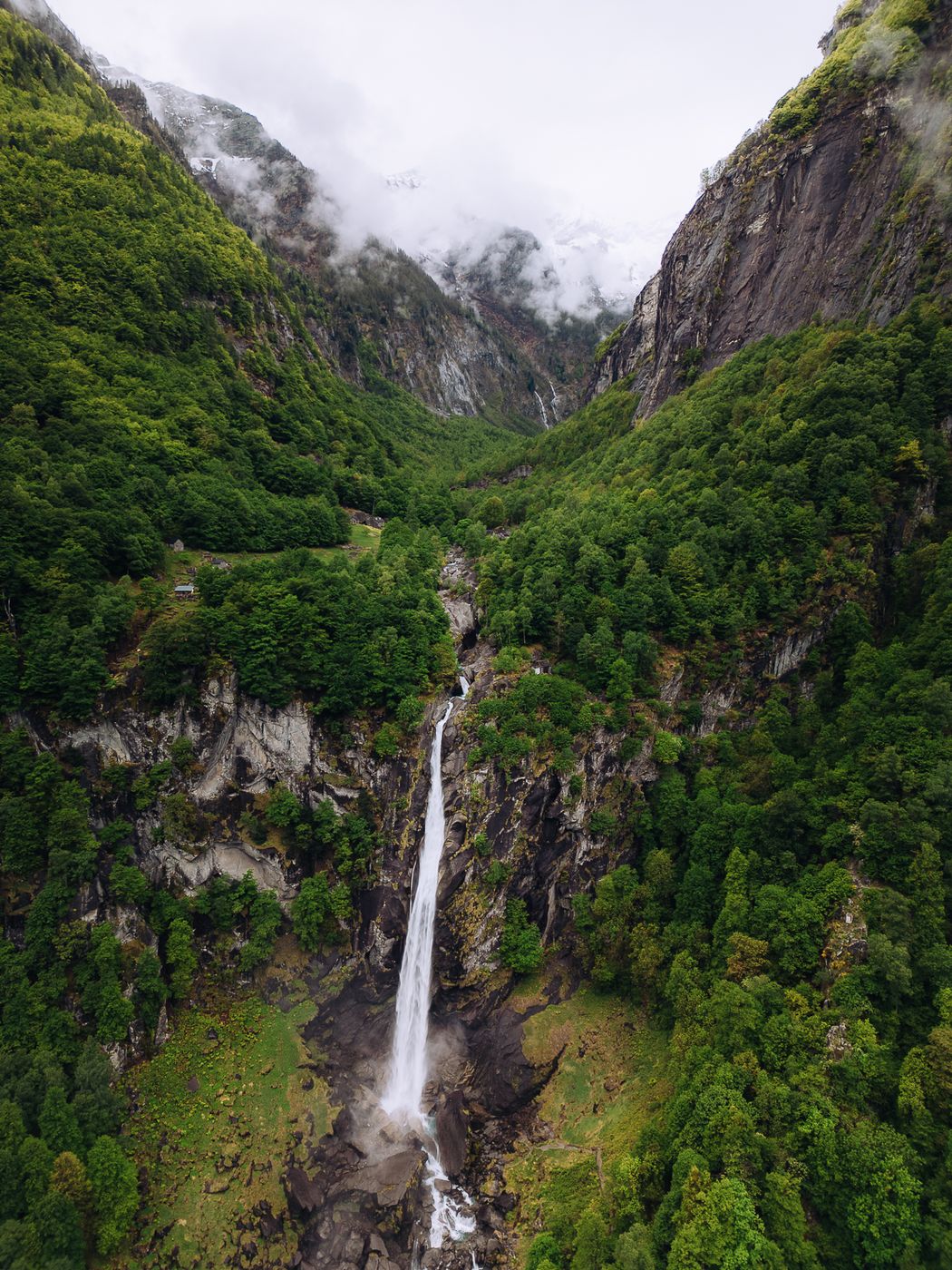 Cascada di Foroglio, Switzerland