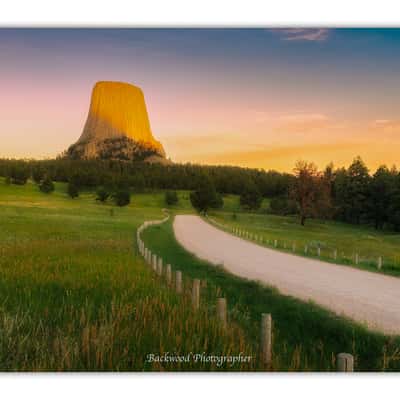 Devils tower west road, USA