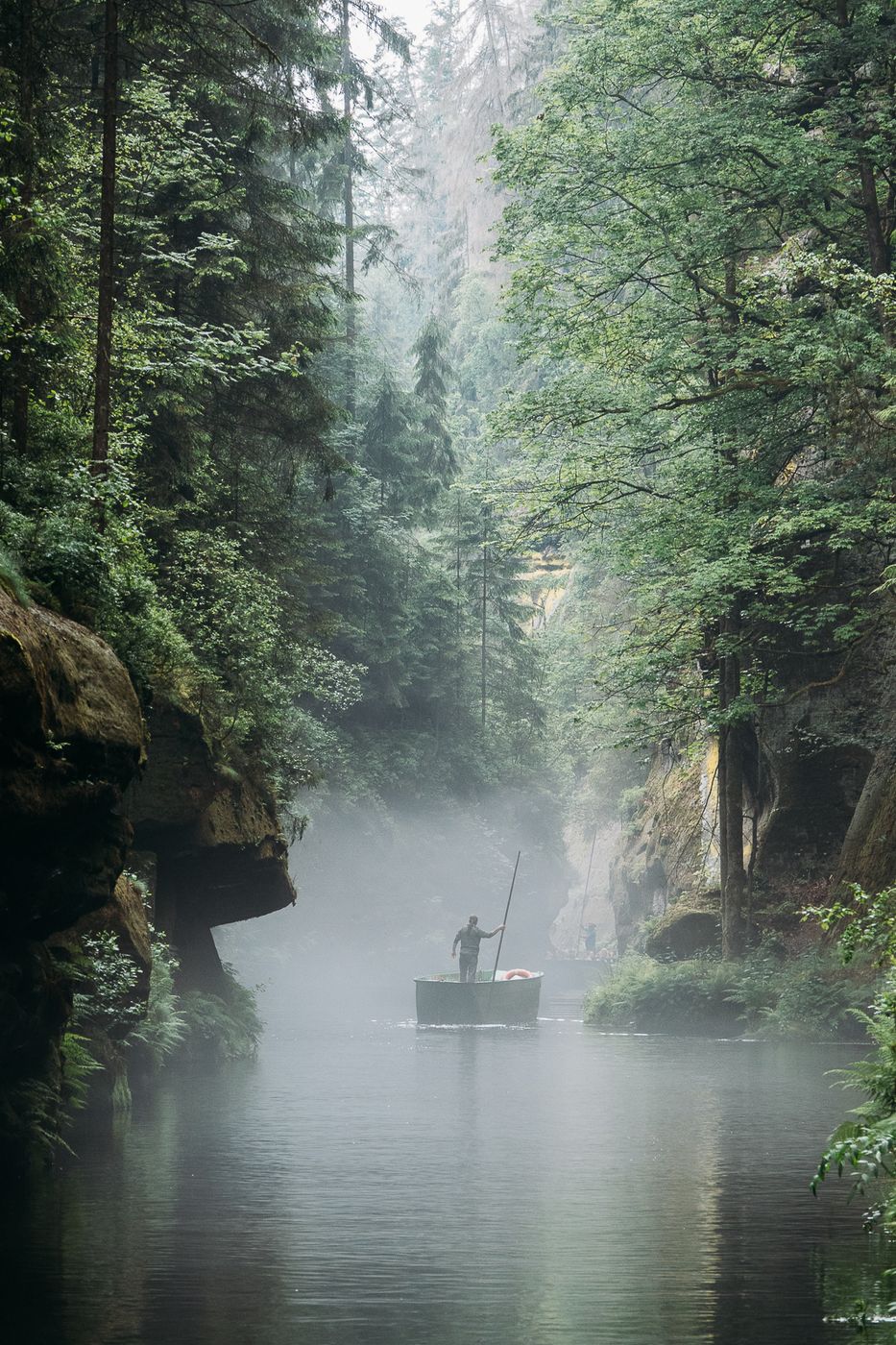 Edmundsklamm Ferrymen, Czech Republic