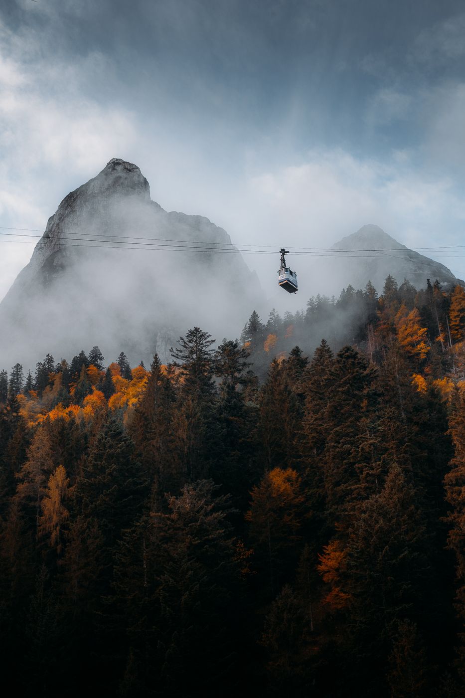 Gosaukamm cable car, Austria