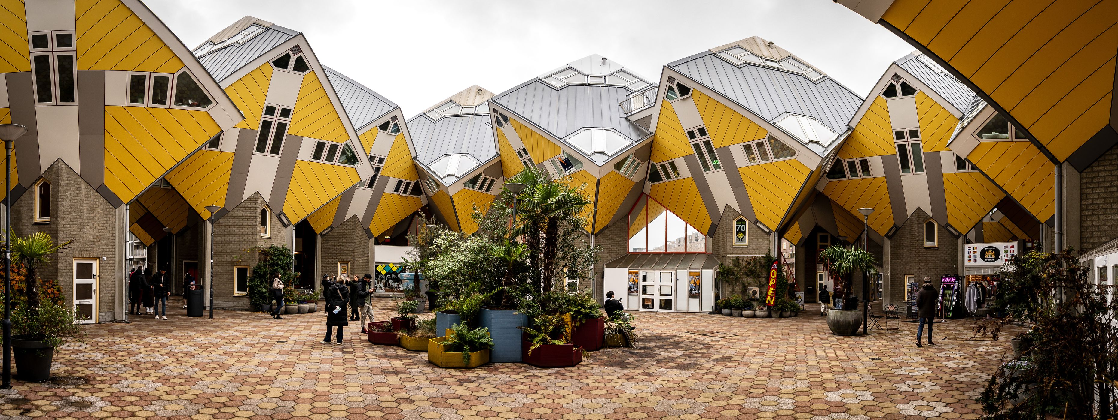 Kubus, Netherlands