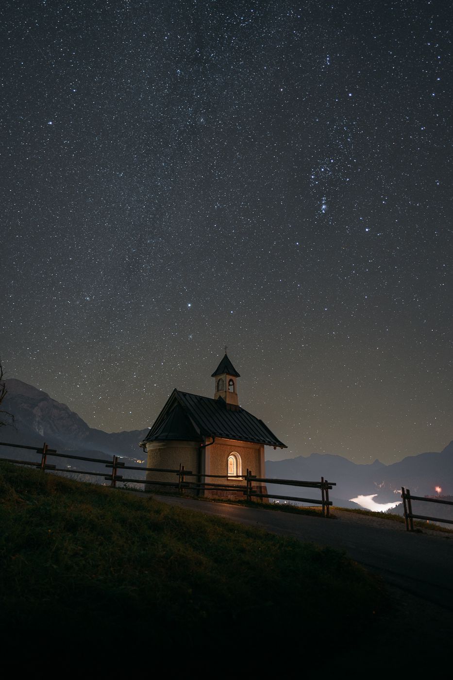 Kirchleitn chapel in front of Watzmann (Berchtesgaden), Germany