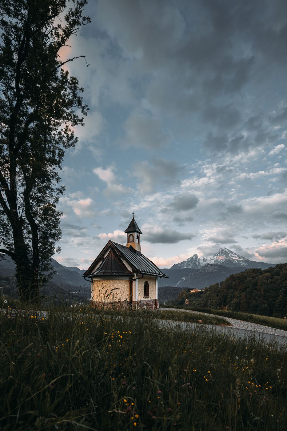 Kirchleitn chapel in front of Watzmann (Berchtesgaden), Germany