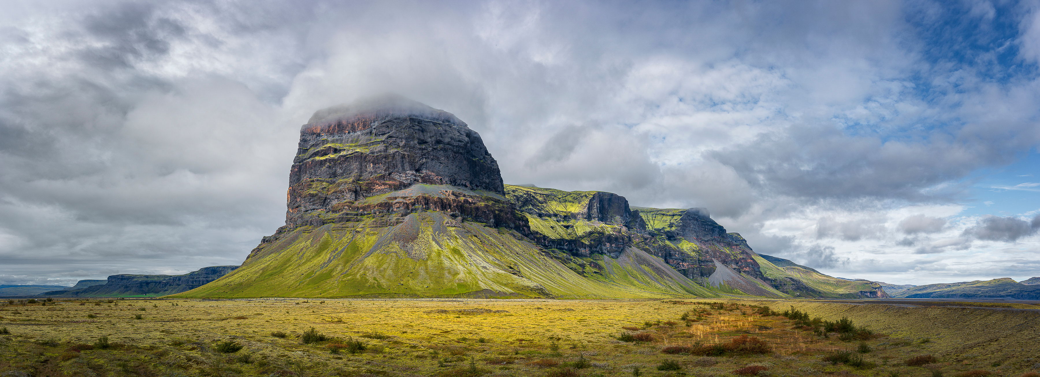 Lómagnúpur - East side, Iceland