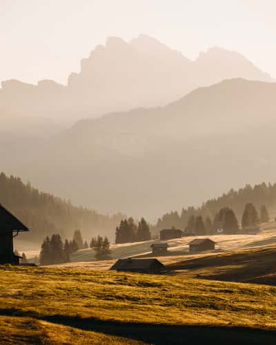 Plattkofel Cabin view