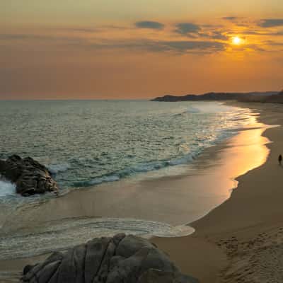 Playa el arbolito, Mexico