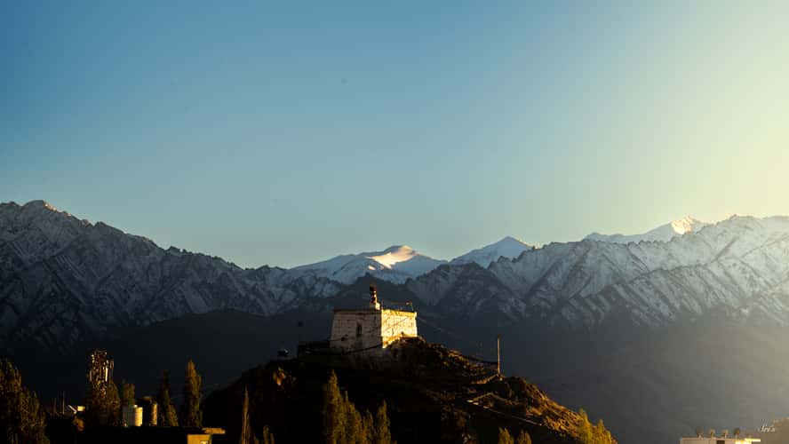 Roof of Hotel Lingzi