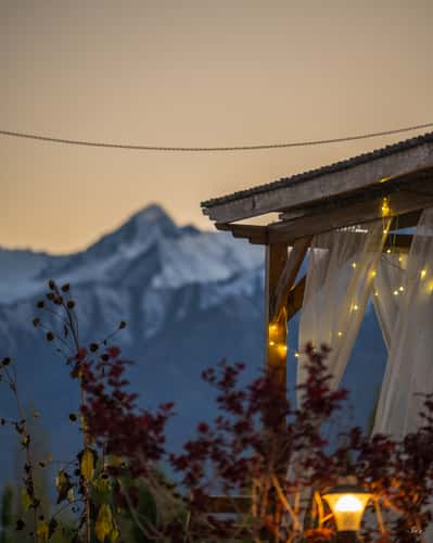 Roof of Hotel Lingzi