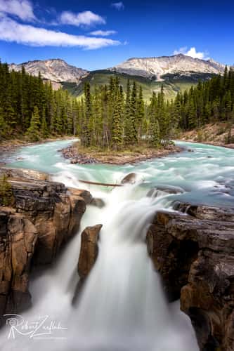 Sunwapta Falls from nearby