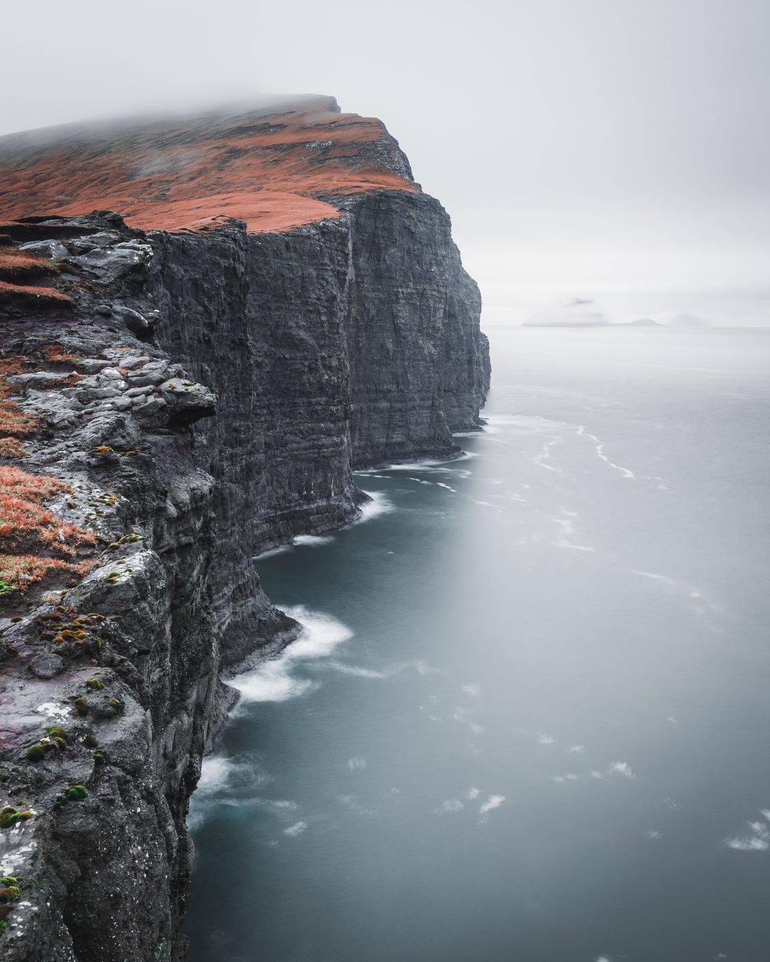 Trælanípa, Faroe Islands