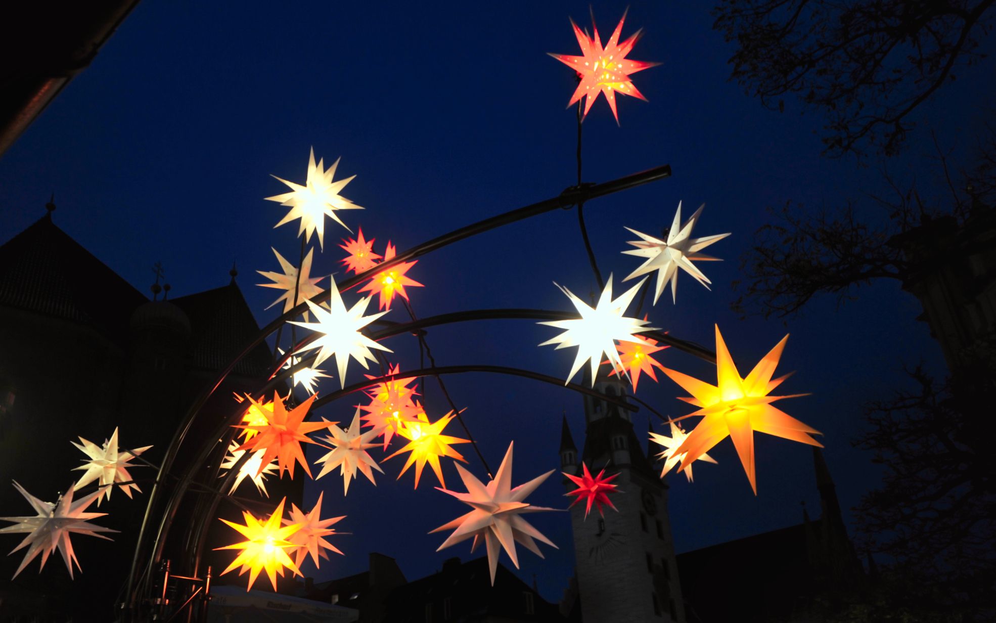 Adventssterne am Viktualienmarkt München, Germany