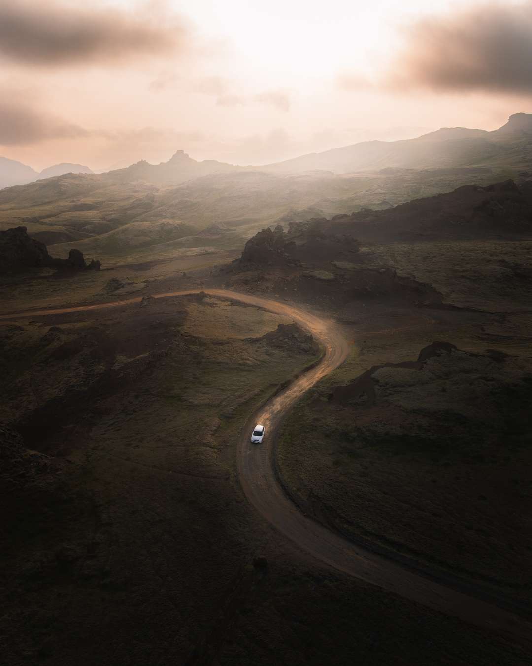 Get the exact geo-position for this spot: Kerlingardalsvegur Road