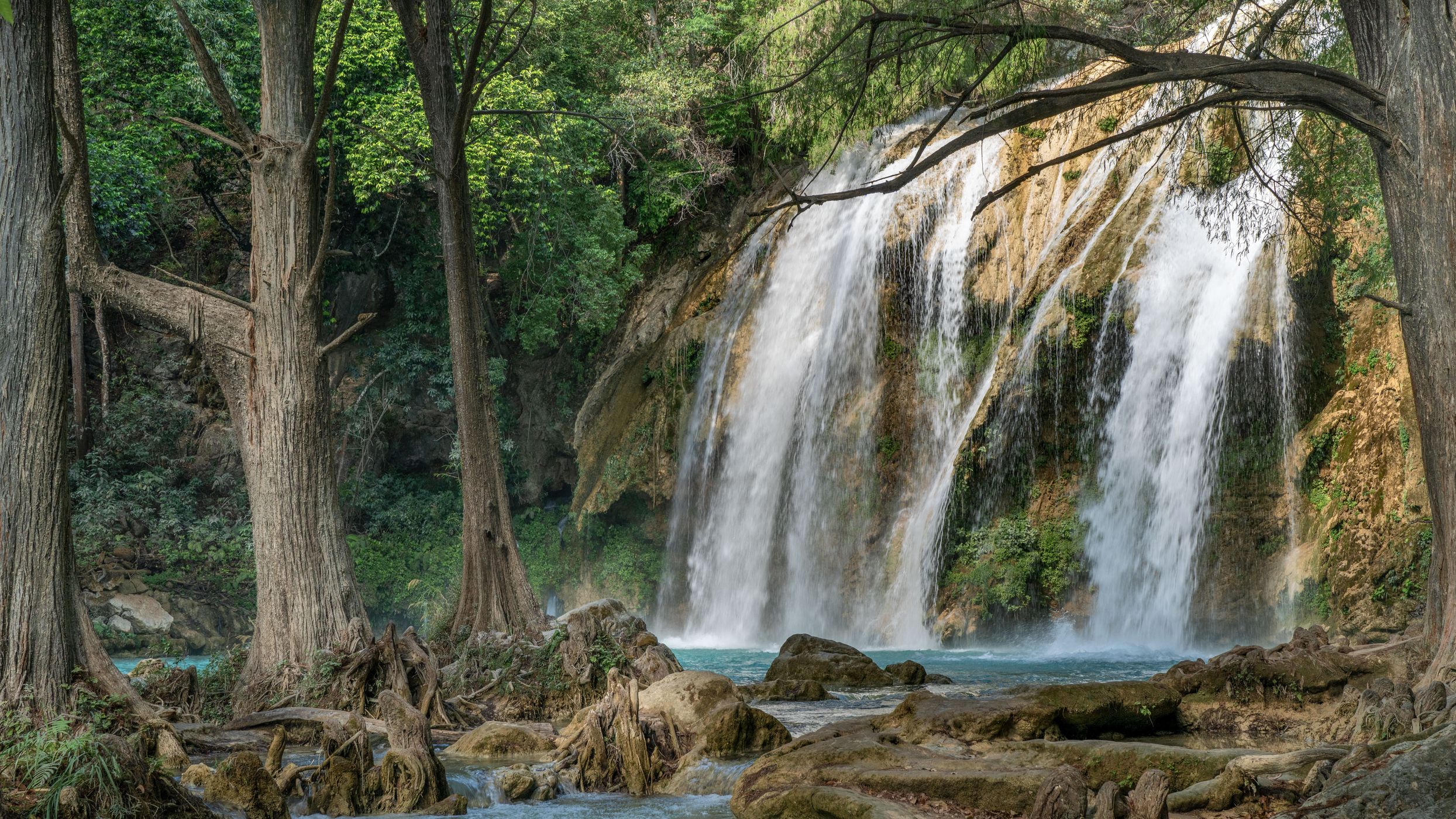 cascada de El Chiflon, Mexico