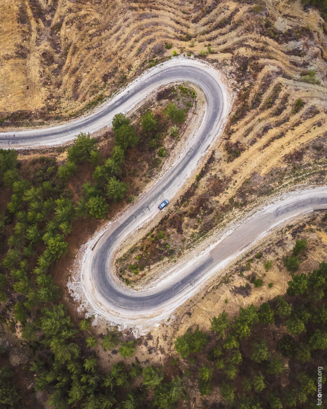 Curved road (drone), Turkey (Türkiye)