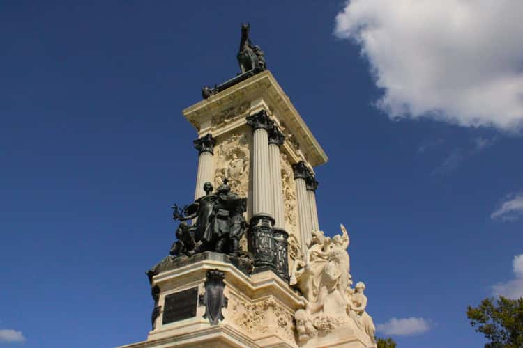 Interior del Monumento a Alfonso XII