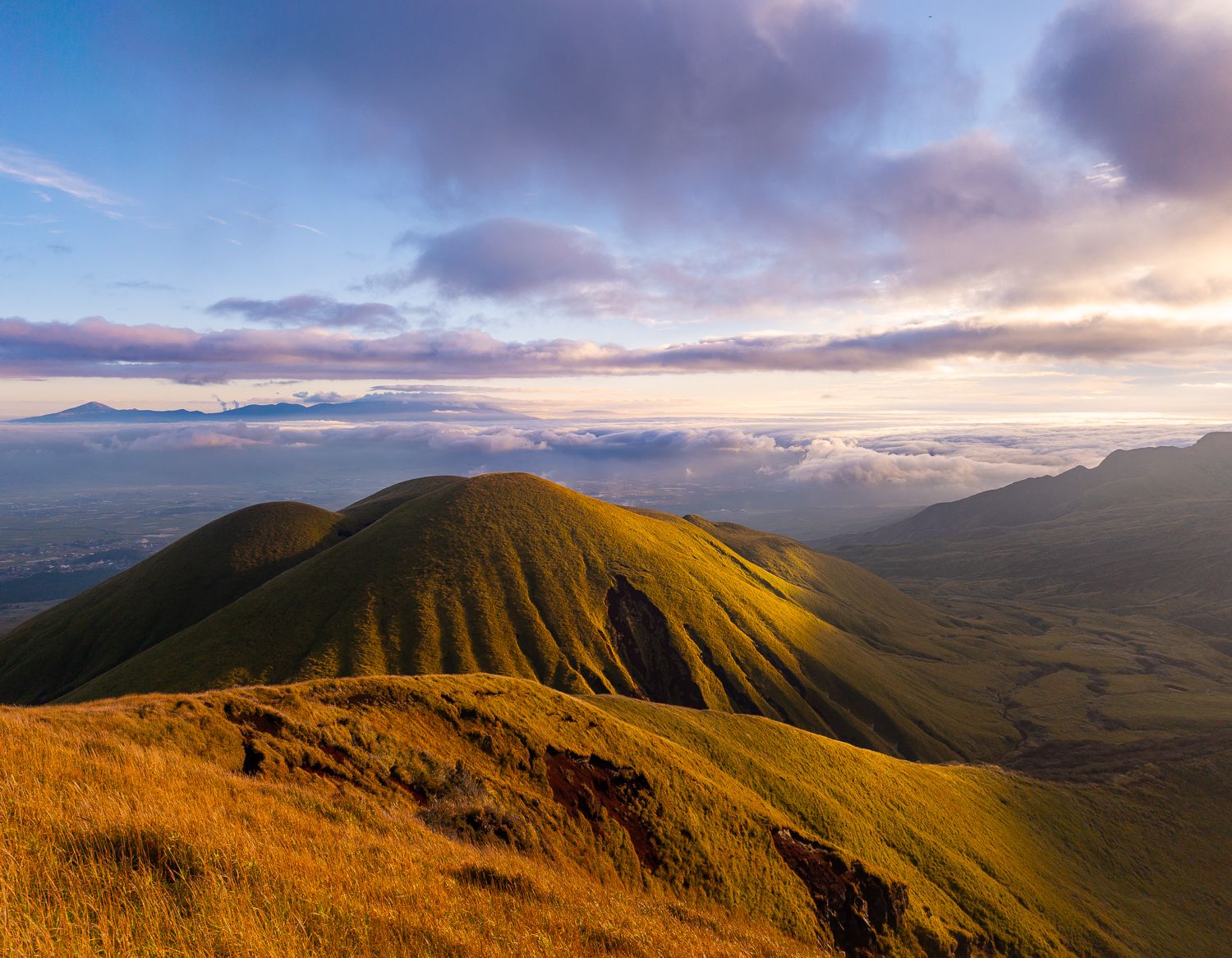 Komezuka crater, Mt. Kishima Circuit, Japan