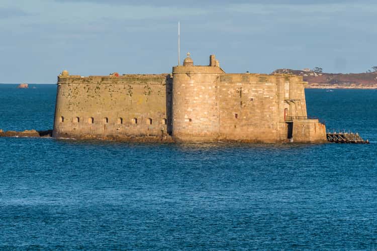 Louët island lighthouse