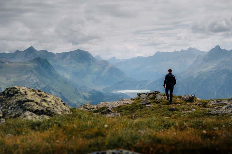 Madrisella – 360° Mountain View with Lake