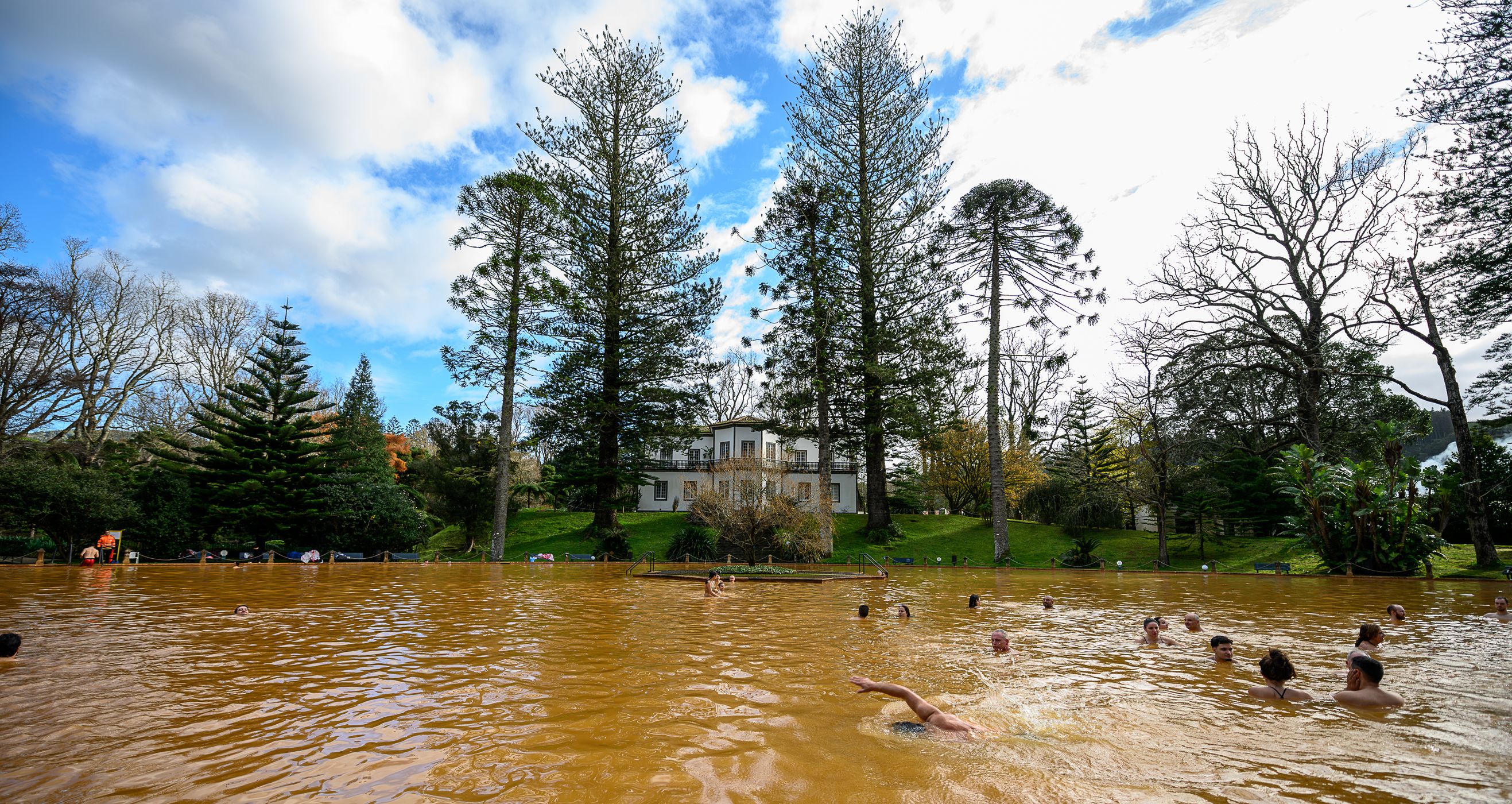 Piscina Termal do Parque Terra Nostra, Portugal