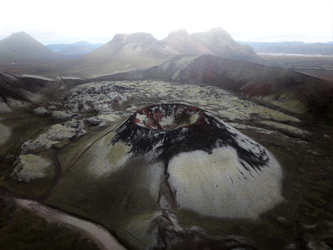 Stútur crater