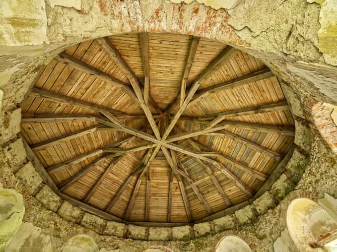 A classicist gazebo - Uherčice