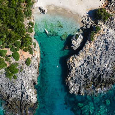 Aquarium Beach, Albania