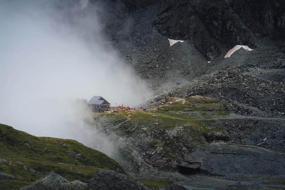 Get the exact geo-position for this spot: Cabane de Prafleuri