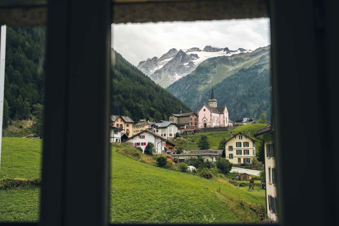 Get the exact geo-position for this spot: Charming village of Trient