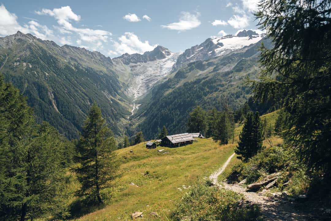 Get the exact geo-position for this spot: Mountain hut