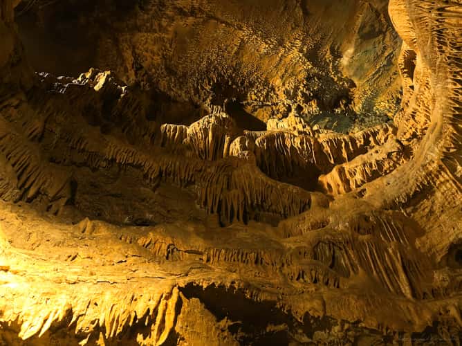 Balcarka cave