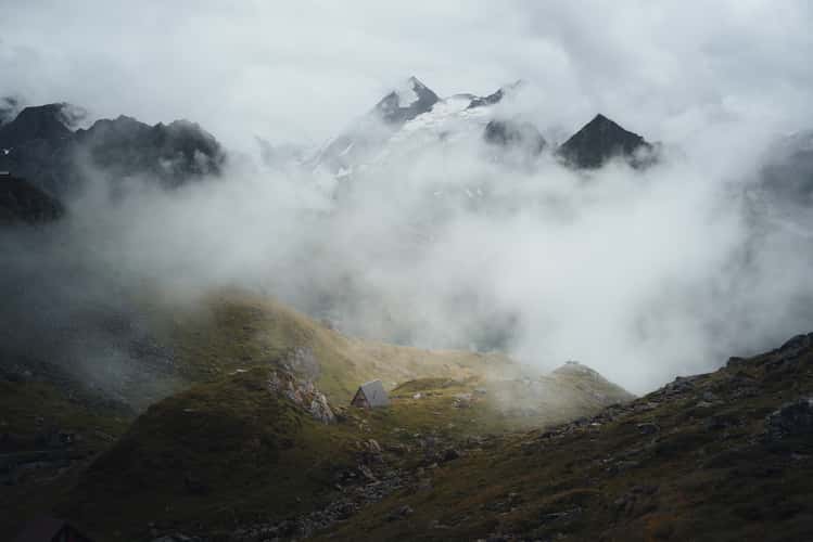 Cabane de Louvie view