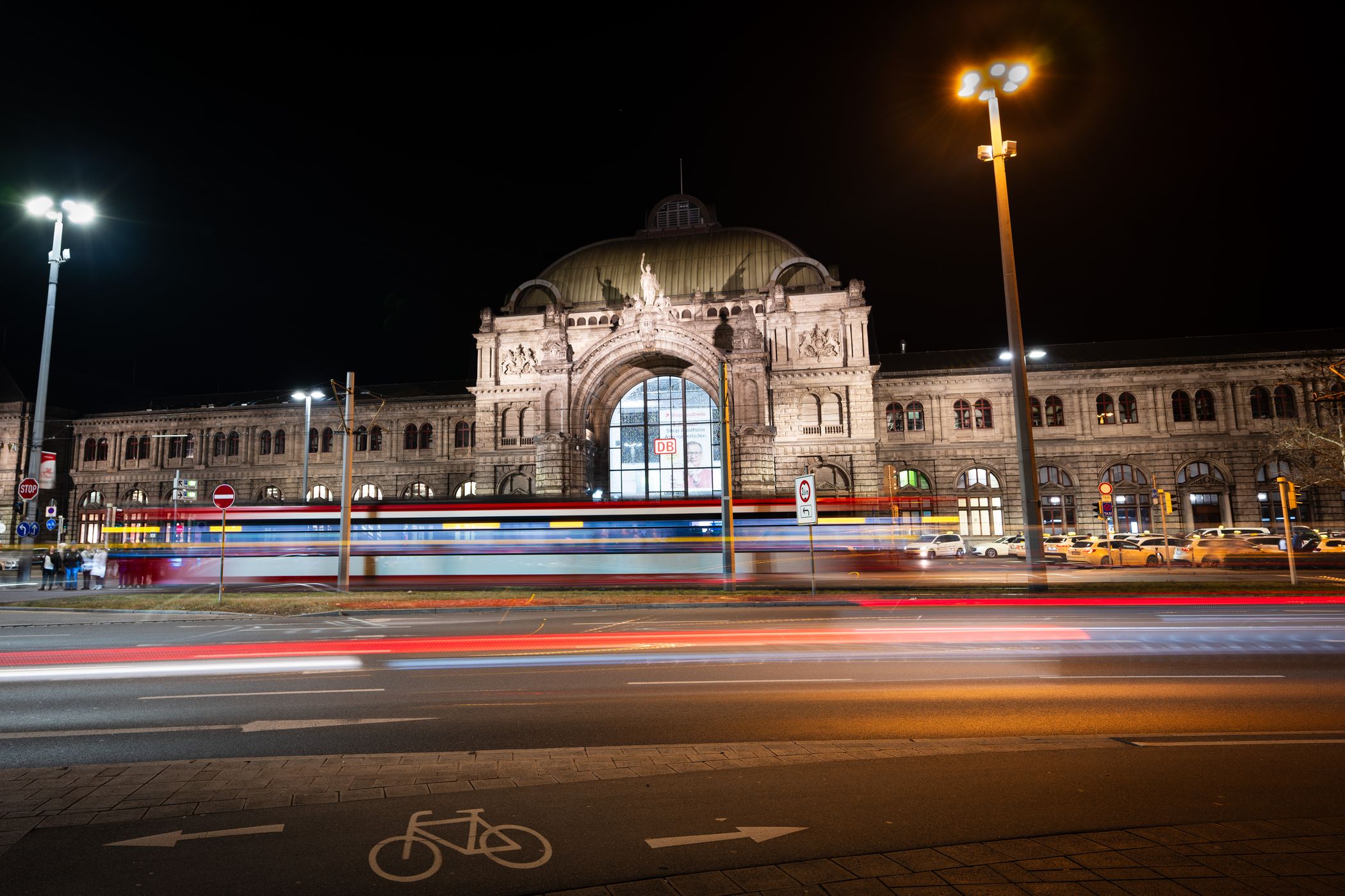 Der Nürnberger Hauptbahnhof, Germany