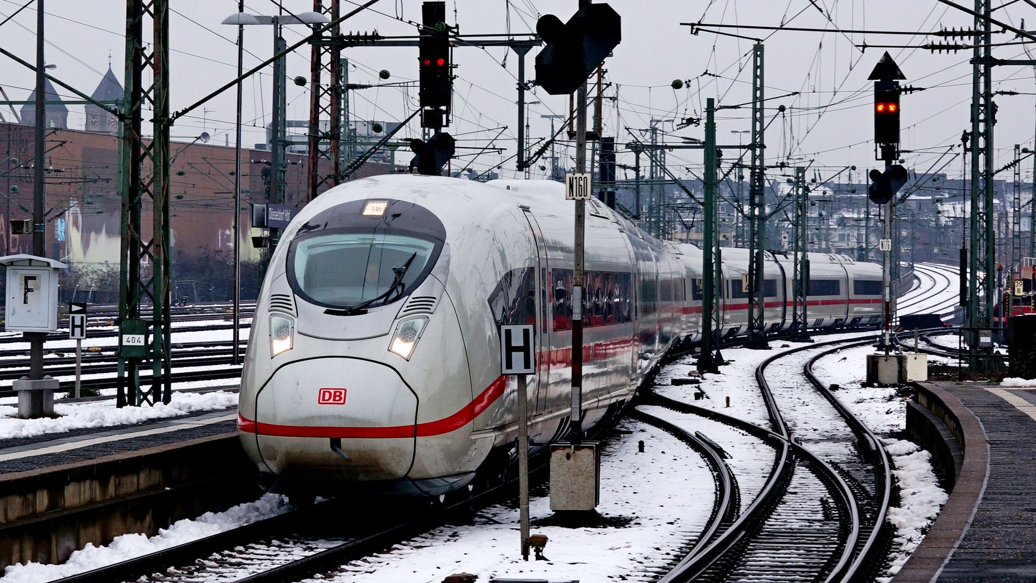 Düsseldorf Hbf Gleis 17, Germany