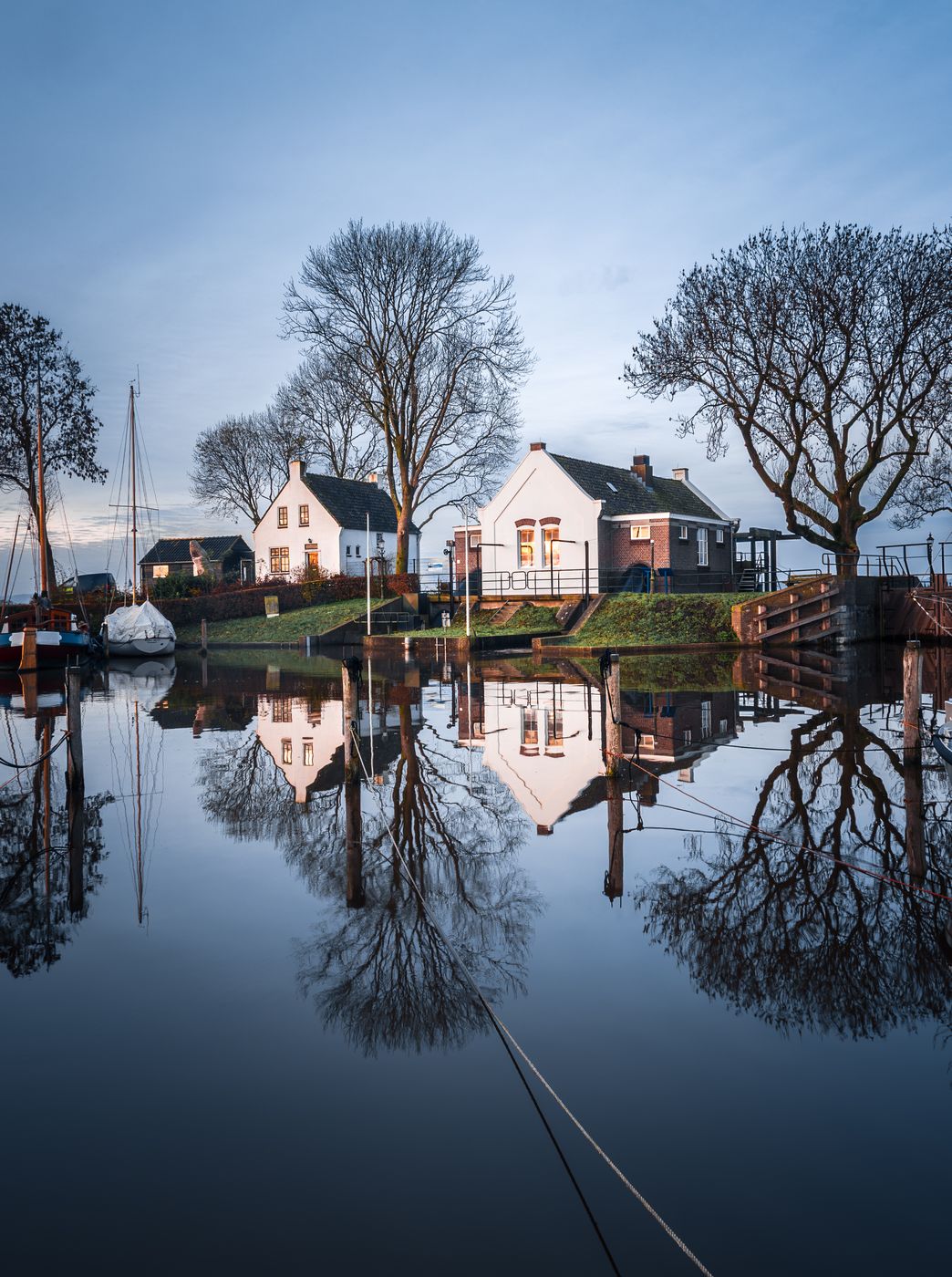 Eemnessersluis, Netherlands