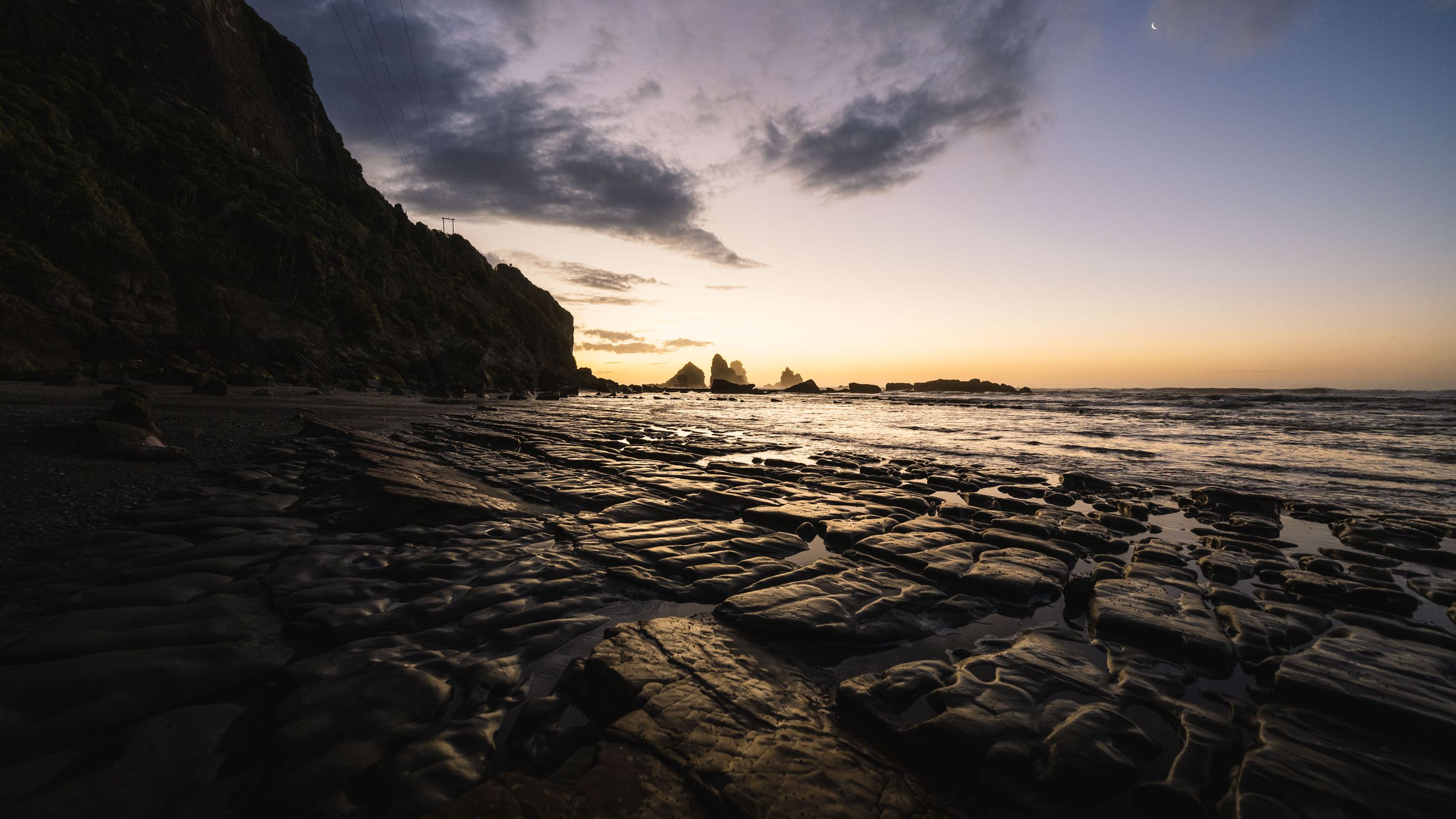 Geological Rock Formations Motukiekie Beach, New Zealand