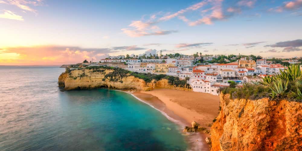 Golden Chalk Cliffs (Praia do Carvoeiro / Algarve)