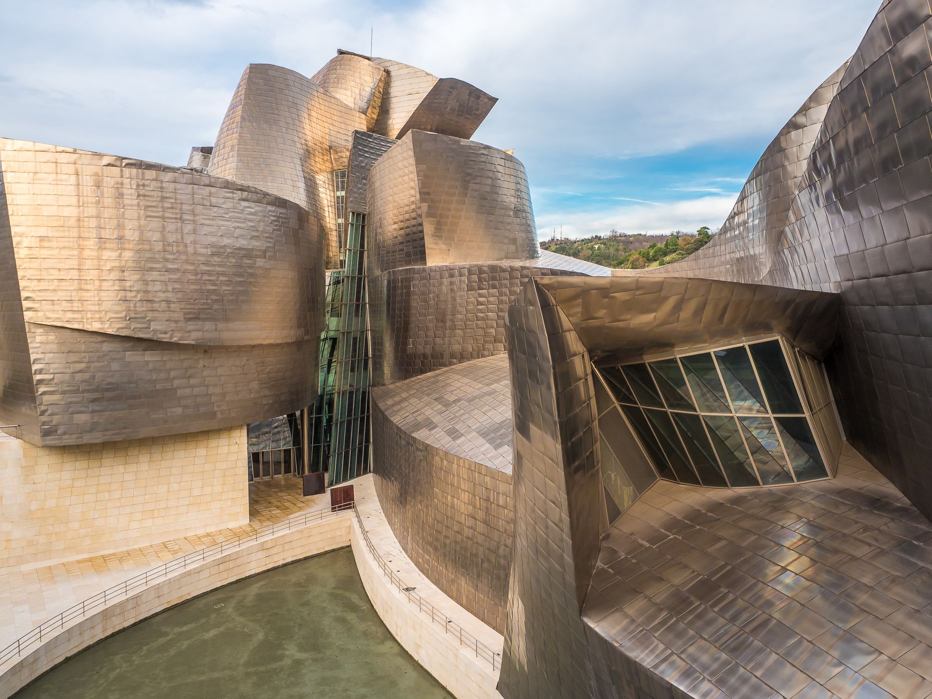 Guggenheim Bilbao, Spain
