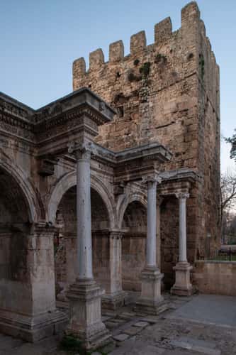 Hadrian's Gate, Antalya