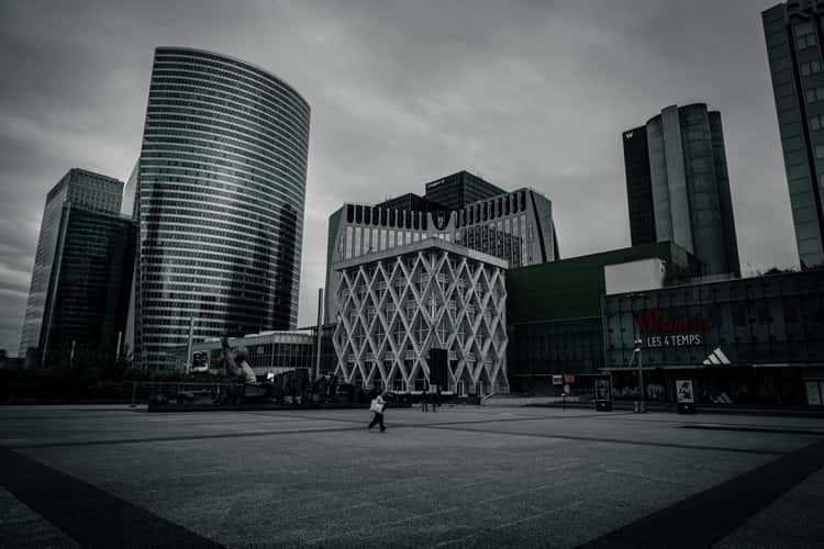 La Défense Plaza, Paris
