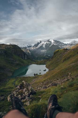 Lac de Louvie Views