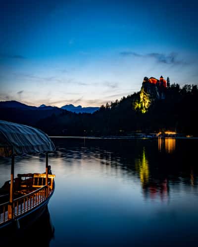 Lake Bled: boats and castle