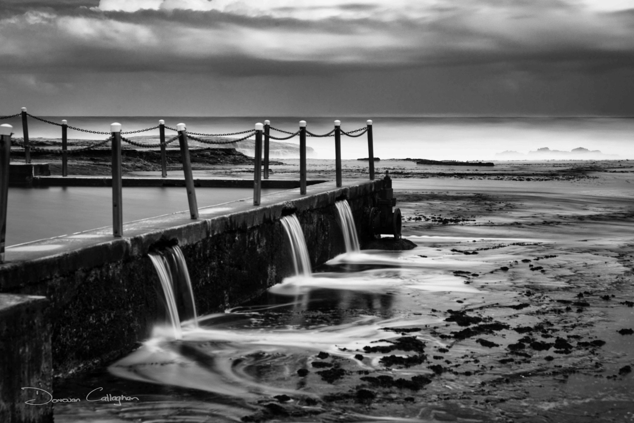 Mona Vale Pool overflow Sydney, Australia