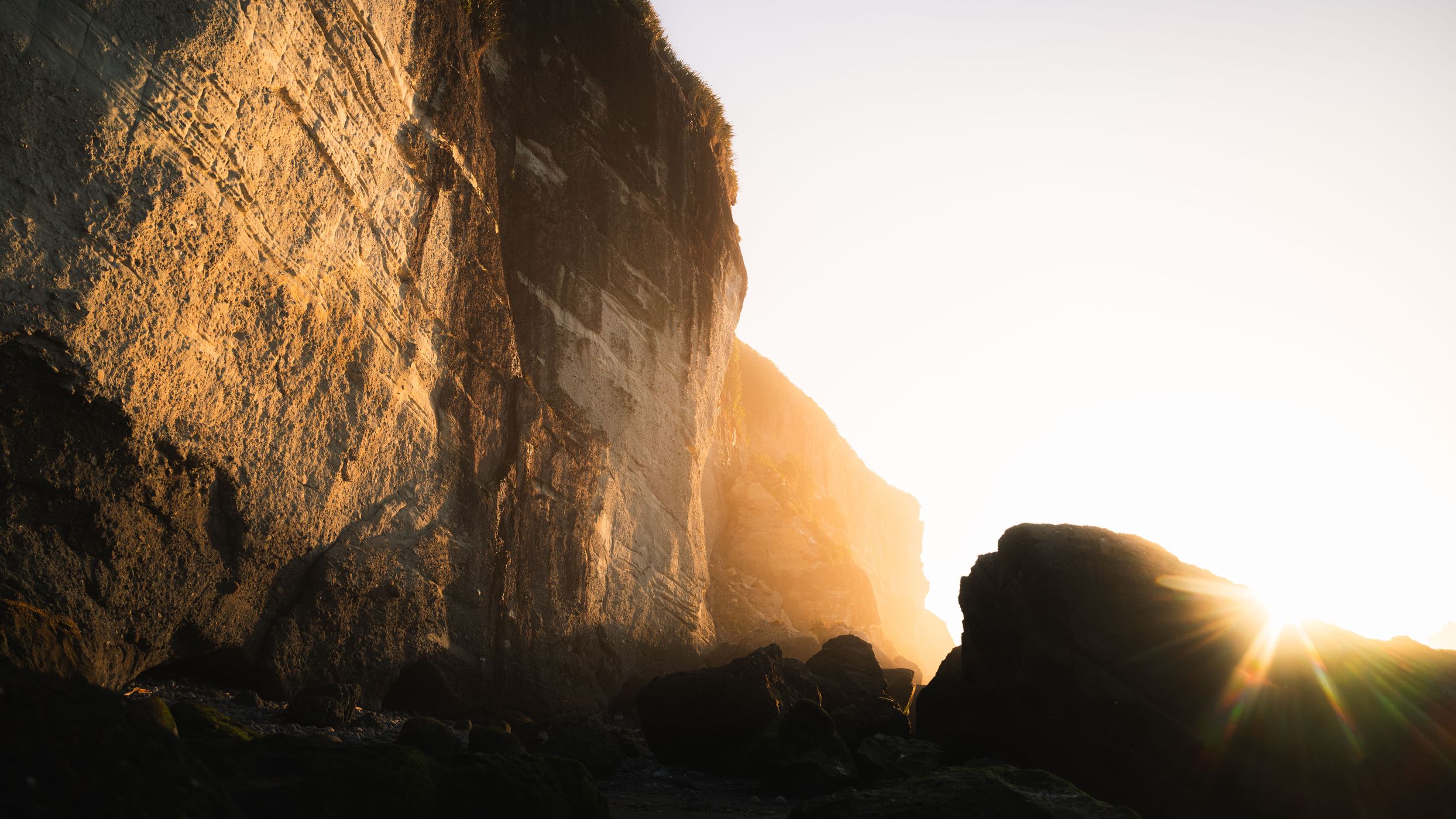Motukiekie Beach Cliffside, New Zealand