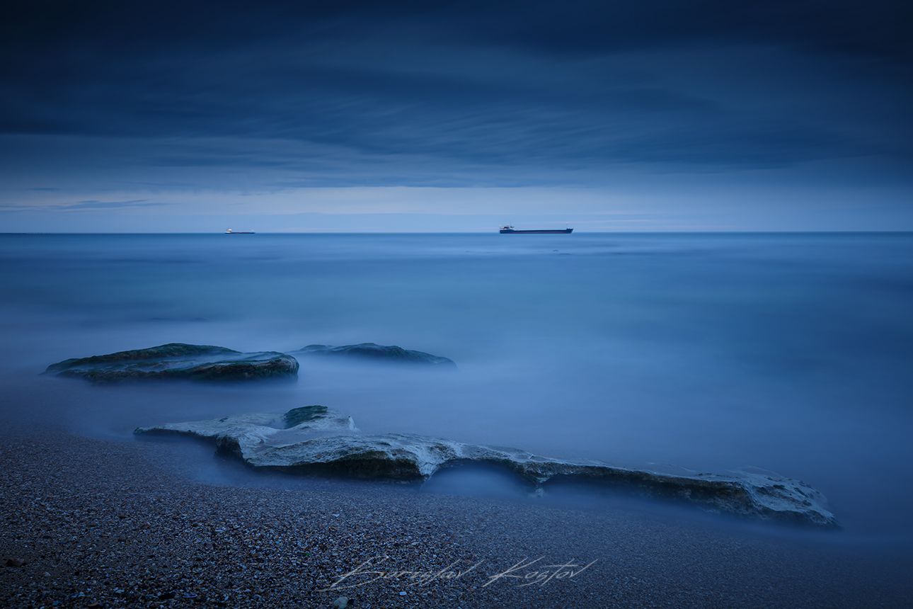 Pochivka twin rocks, Bulgaria