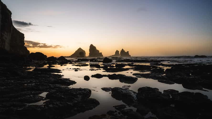 Pools Motukiekie Beach