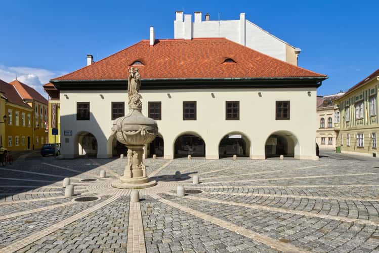 Sopron Orsolya tér