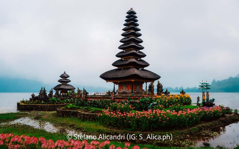 Ulun Danu Temple at Beratan Lake