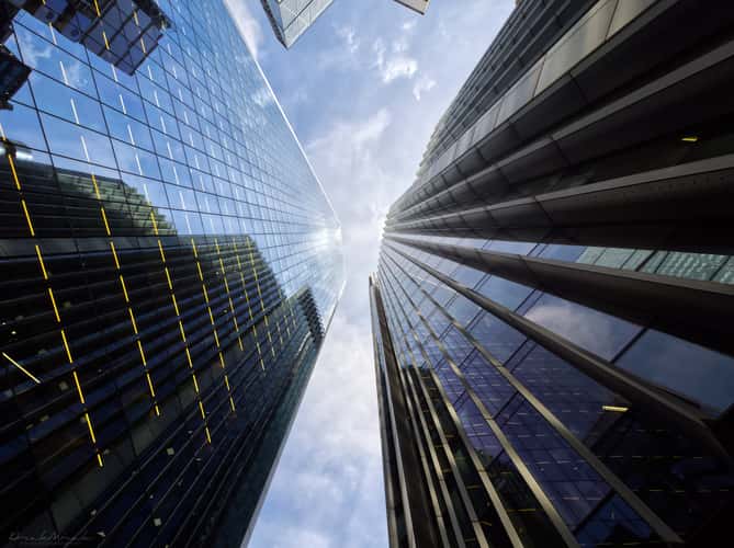 Undershaft street (Crosby square) - looking up