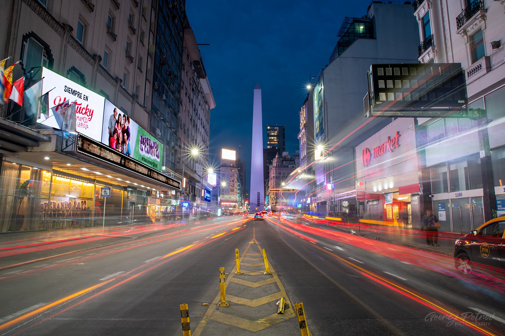 Avenida Corrientes, Buenos Aires, Argentina